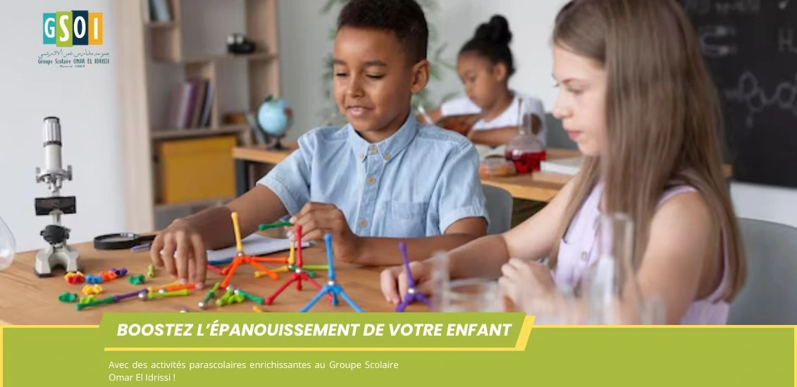 Enfants participant à des activités extrascolaires artistiques et sportives au Groupe Scolaire Omar El Idrissi à Casablanca