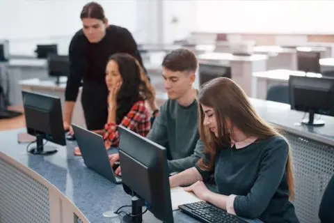 Préparation au baccalauréat au Lycée du Groupe Scolaire Omar El Idrissi
